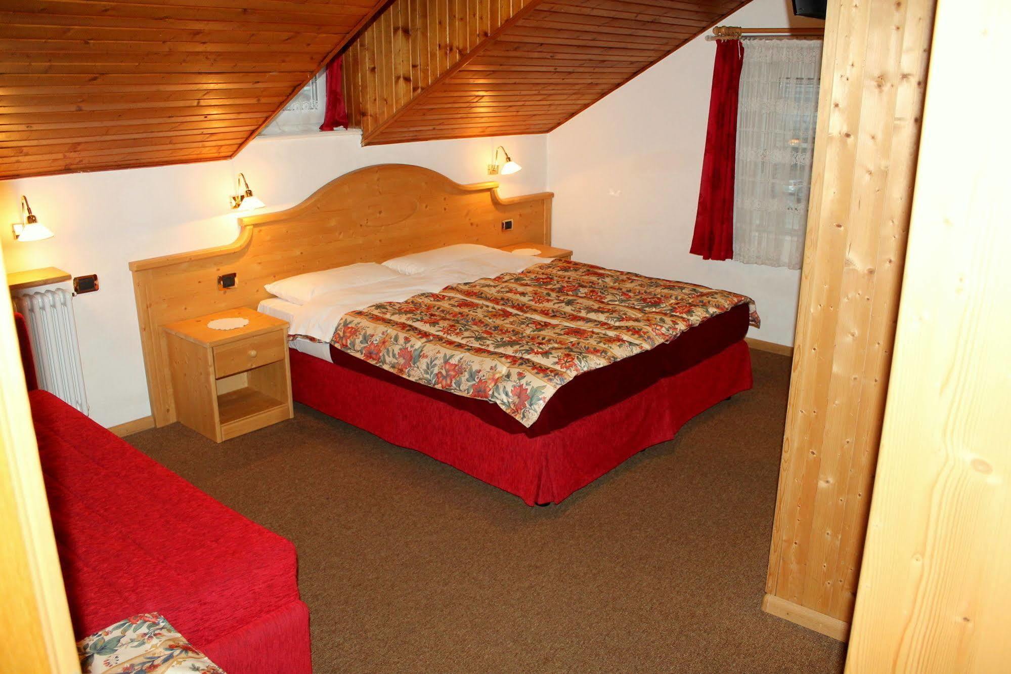 Albergo Trentino Moena Ngoại thất bức ảnh